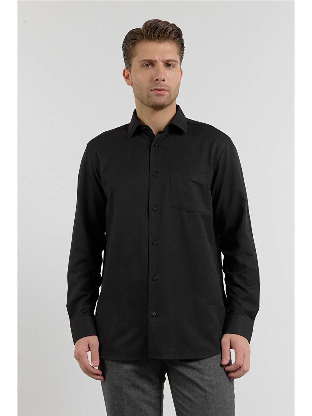Siyah Sert Yaka Uzun Kol Cepli Comfort Fit Pamuklu Gömlek 1004255285