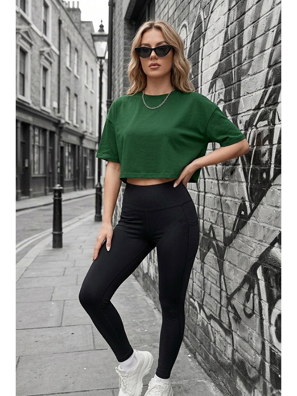 Yeşil Cezyy Bisiklet Yaka Basic Oversize Crop Tişört - Pamuklu Rahat Kesim-1