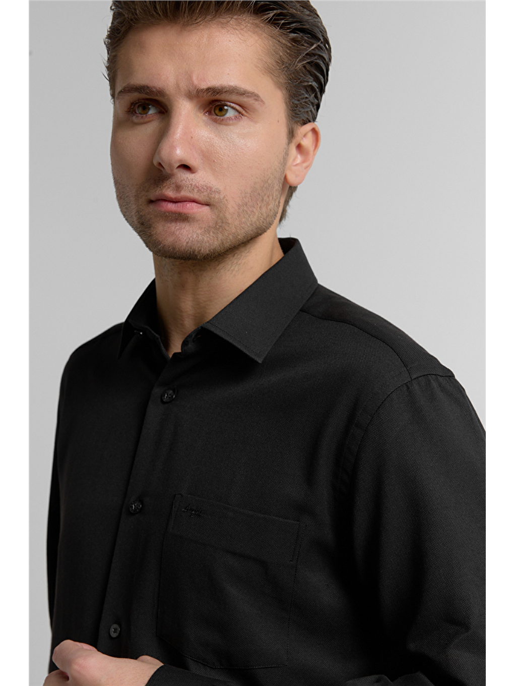 Siyah Sert Yaka Uzun Kol Cepli Comfort Fit Pamuklu Gömlek 1004255285-3