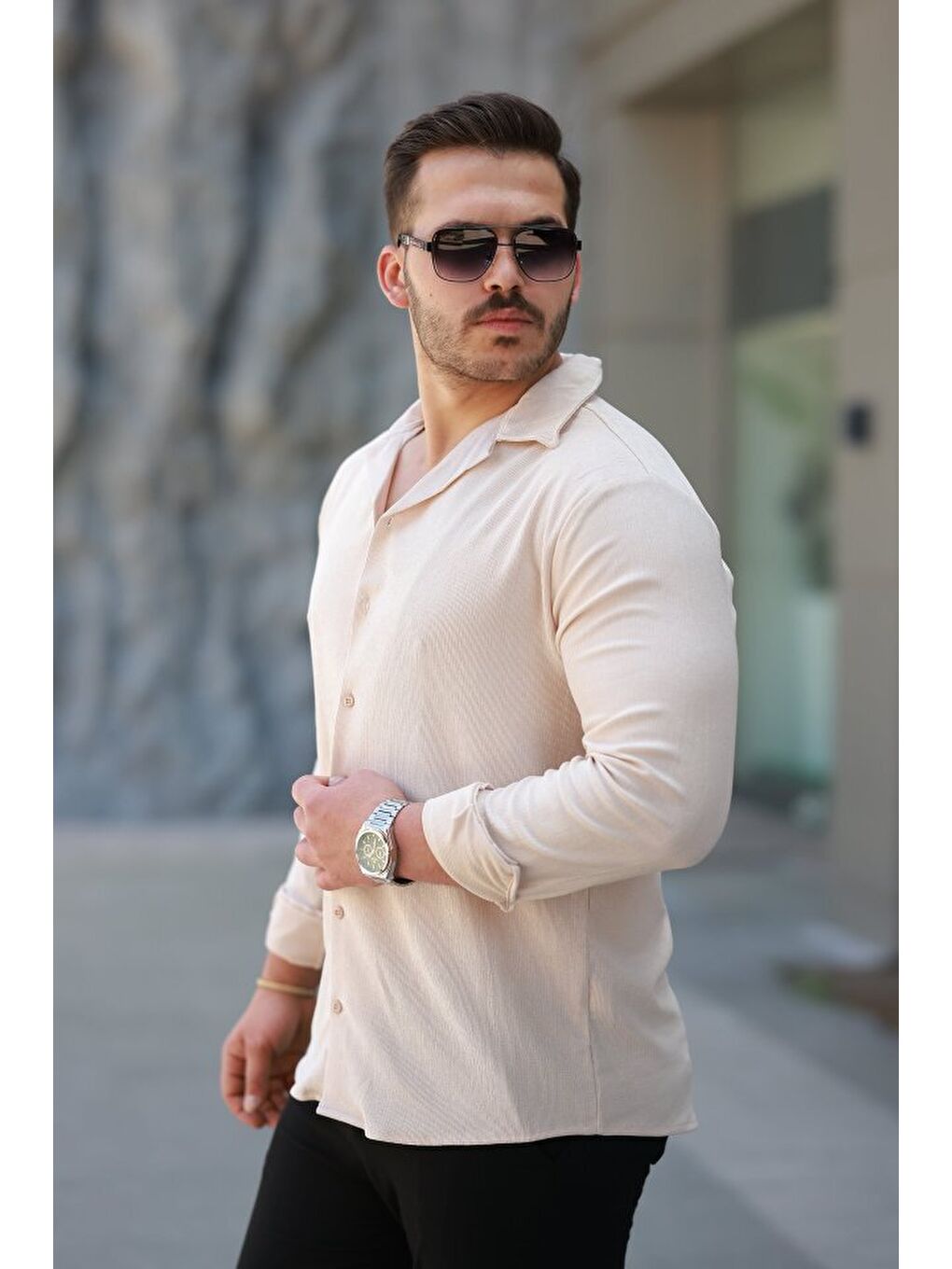 Bej Erkek Kadife Dokulu Uzun Kollu Gömlek-1