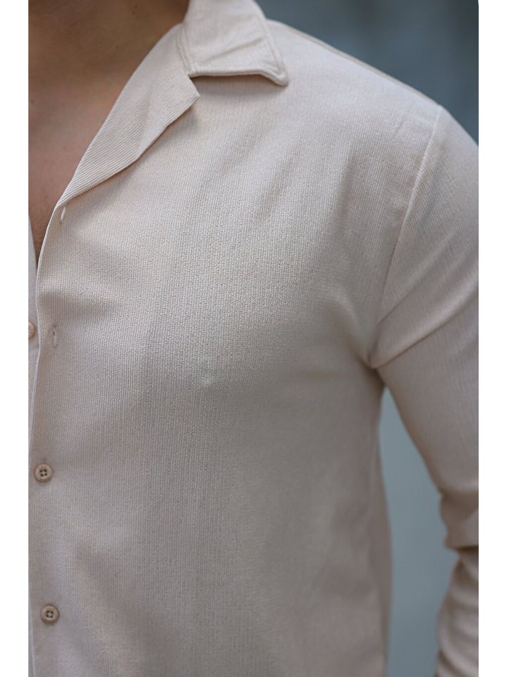 Bej Erkek Kadife Dokulu Uzun Kollu Gömlek-2