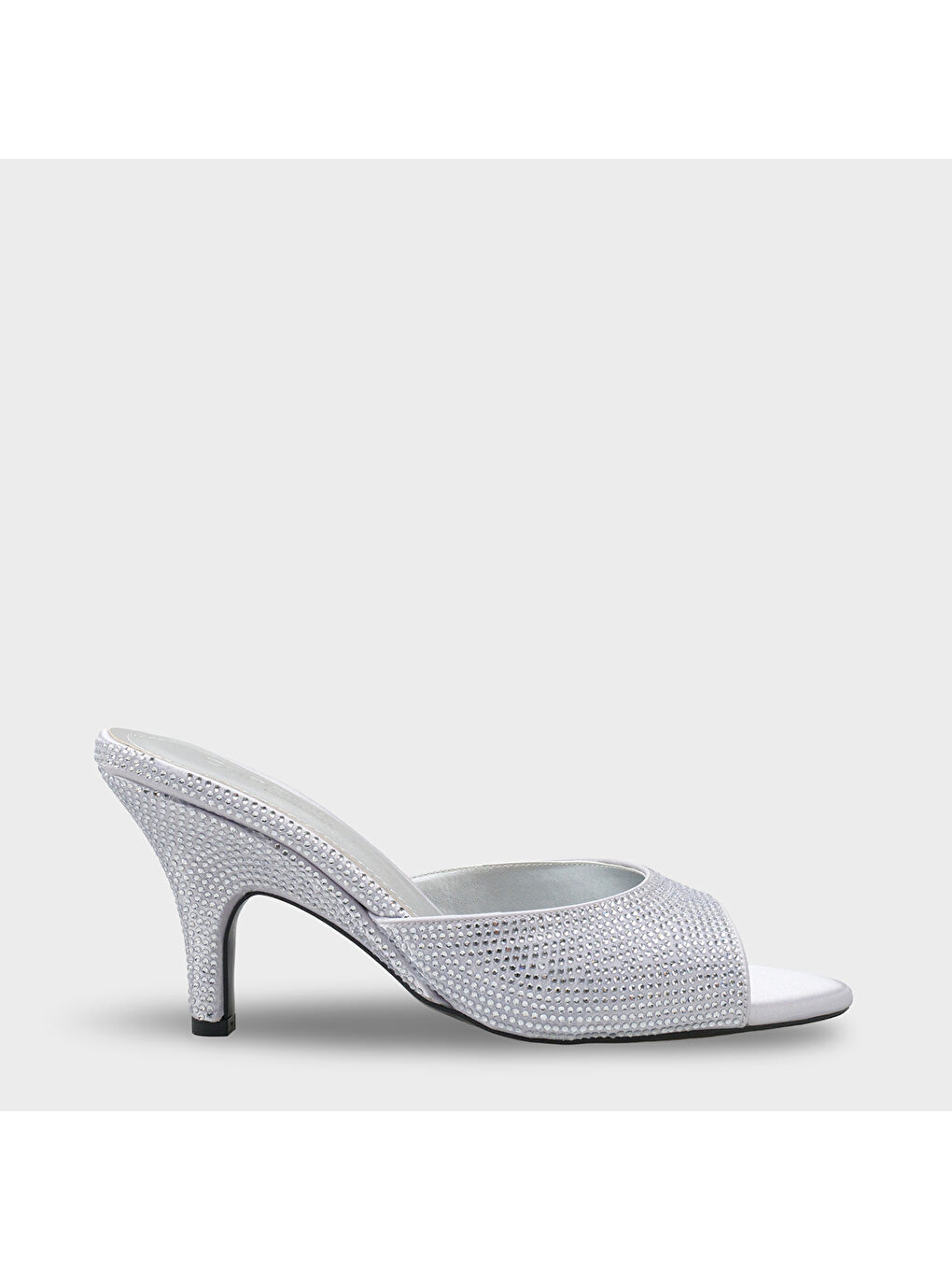 Gri Lenore Taşlı Feta Dolgu Orta Topuklu Saten Kadın Terlik