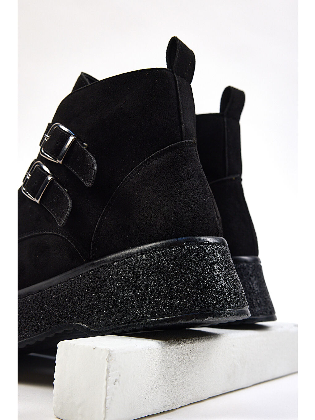 Kadın Siyah Süet Rahat Kalıp Yüksek Taban Çift Tokalı Fermuarlı Bot-4