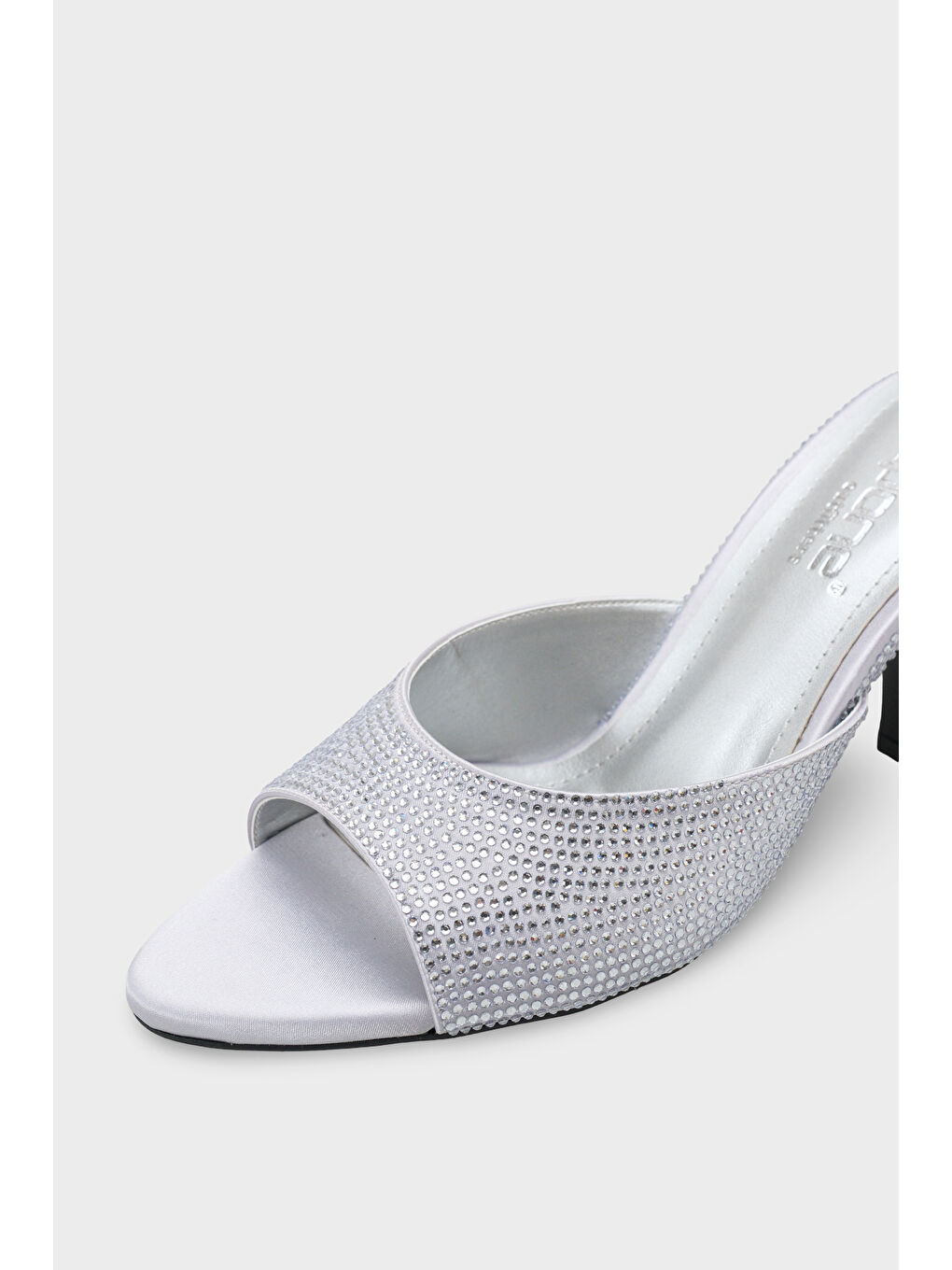 Gri Lenore Taşlı Feta Dolgu Orta Topuklu Saten Kadın Terlik-2