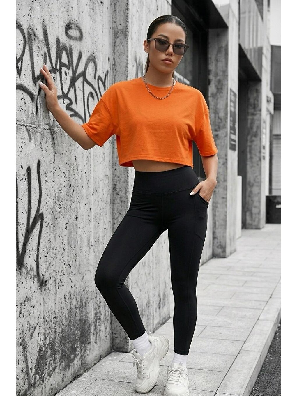 Turuncu Cezyy Bisiklet Yaka Basic Oversize Crop Tişört - Pamuklu Rahat Kesim-1