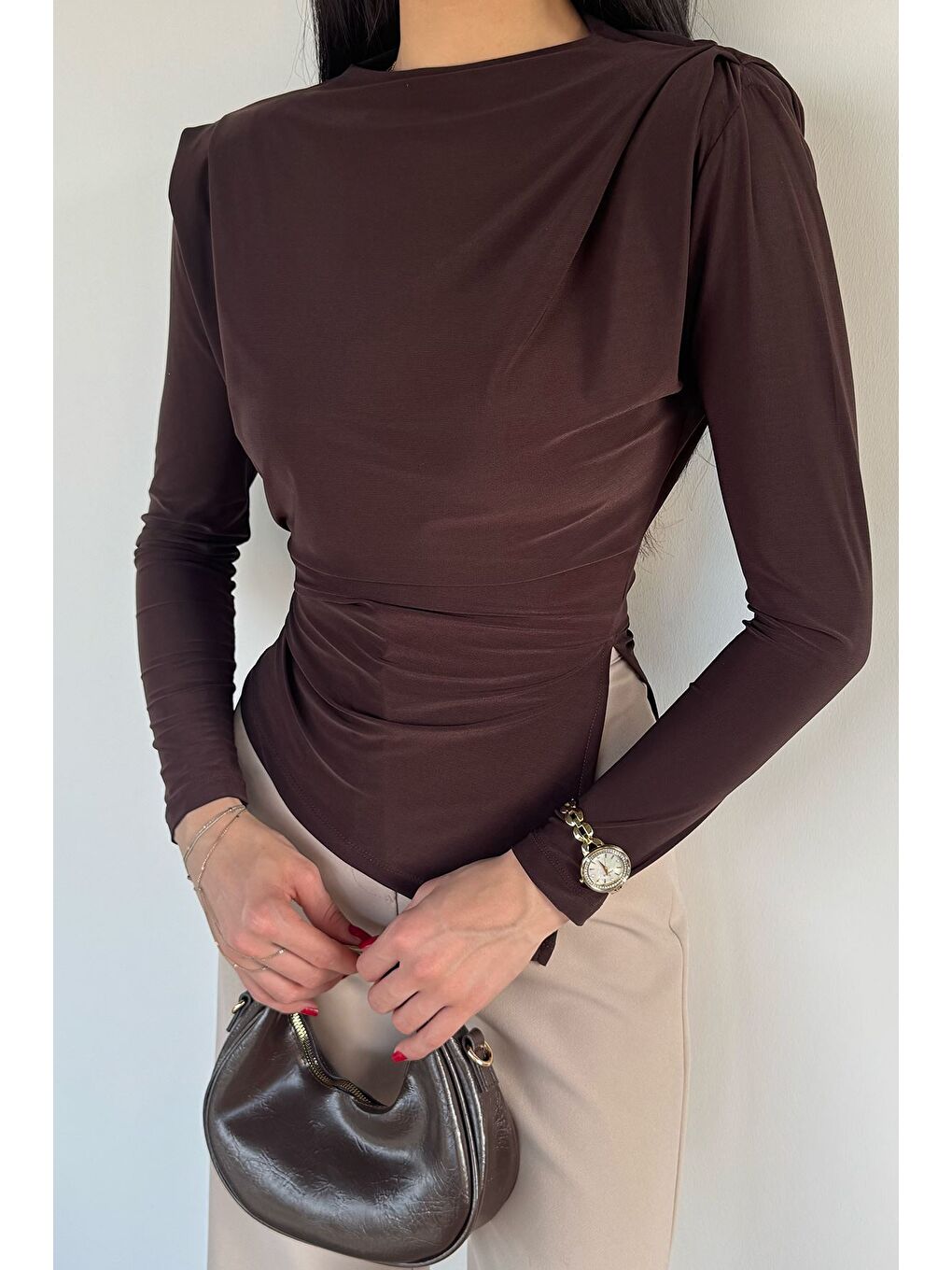 Kahverengi Kadın Bel Ve Omuz Büzgülü Vatkalı Bluz-2