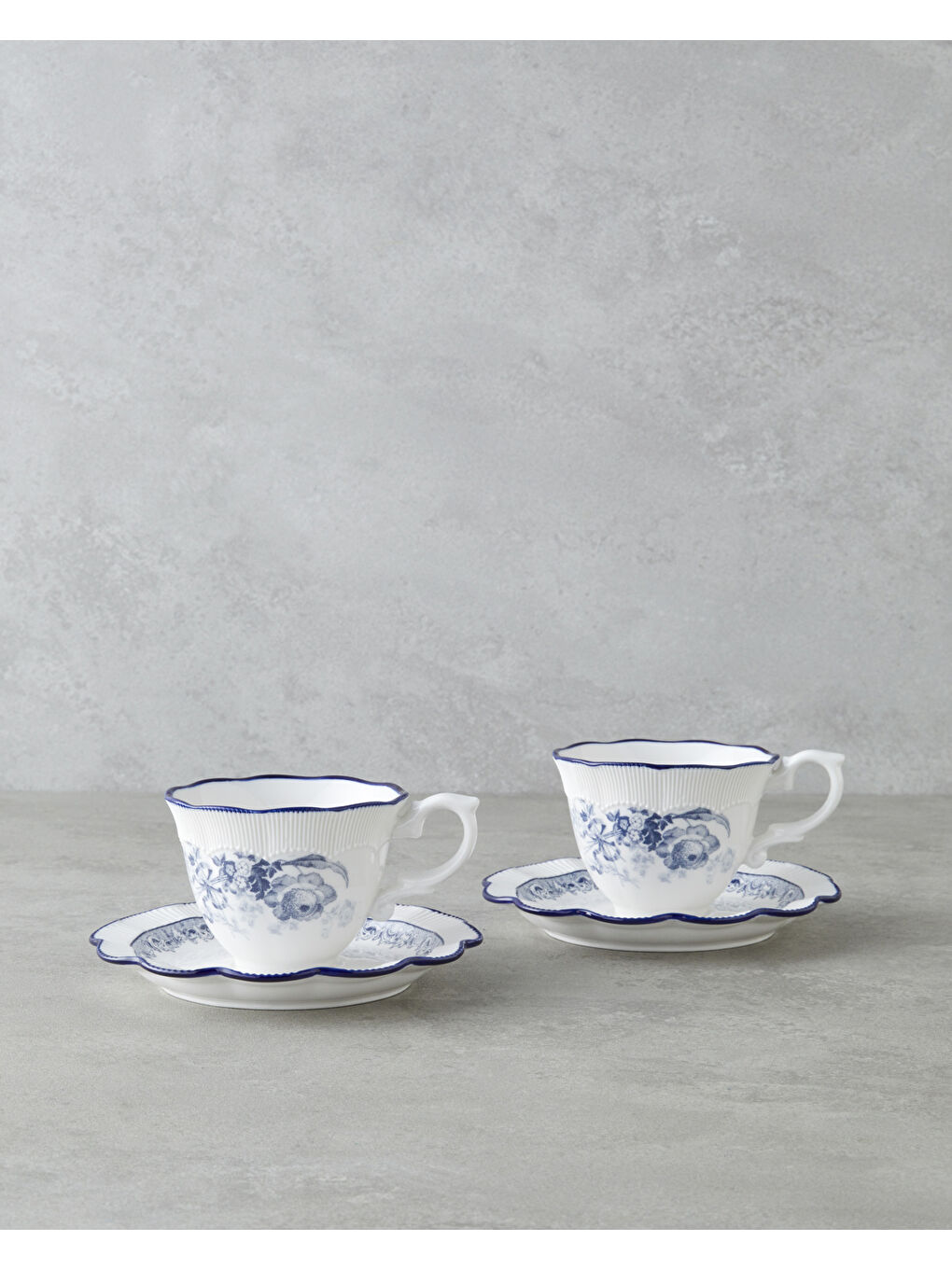 Carmine Porselen 4 Parça 2 Kişilik Çay Fincanı Takımı 200 ml Lacivert-Beyaz
