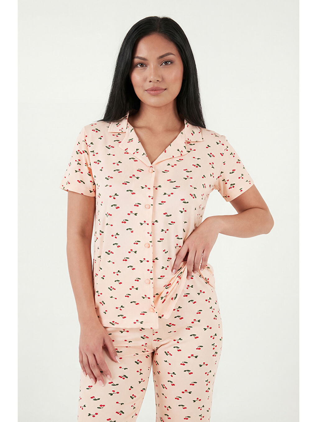 Pembe Desenli Yumuşak Dokulu Regular Fit Düğmeli Kısa Kollu Kadın Pijama Takımı 65750101Y-4