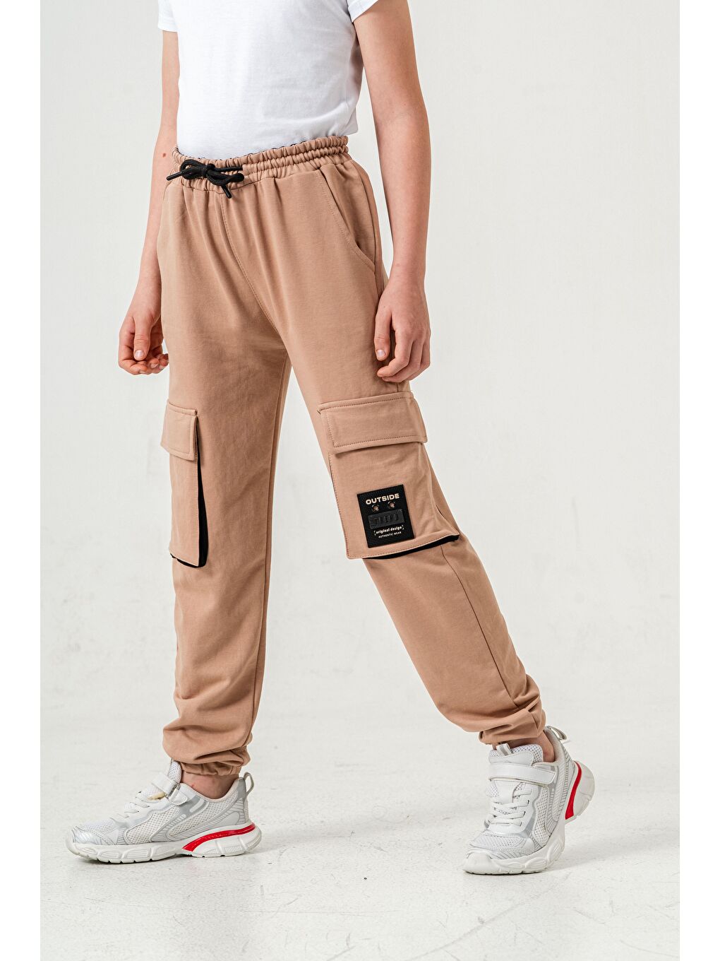Bej Çift Kargo Cepli Sol Cep Kapagı Armalı Erkek Çoçuk Eşofman Altı-5
