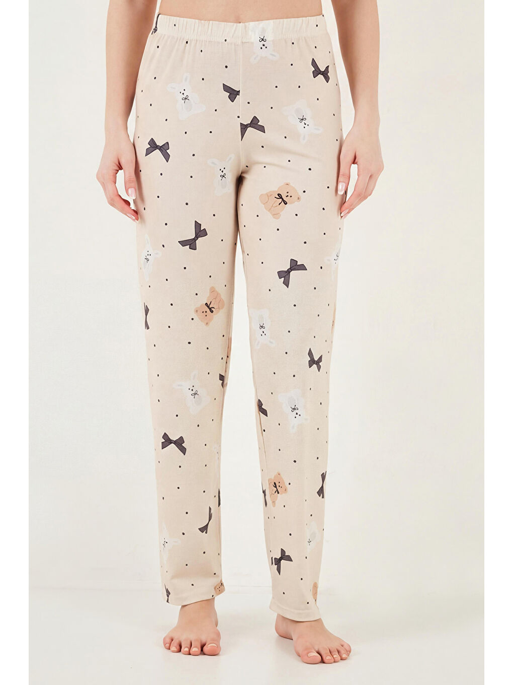 Bej Desenli Normal Kalıp Düğmeli Kısa Kollu Yumuşak Dokulu Pijama Takımı 65770110-4