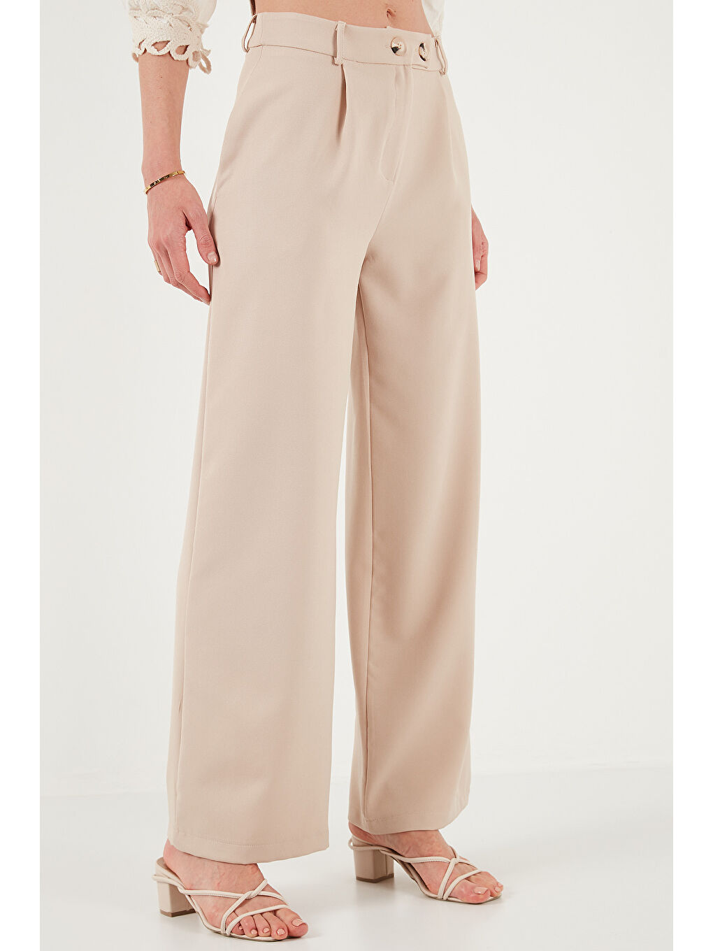 Bej Standart Fit Yüksek Bel Bol Paça Pantolon 6522280-3