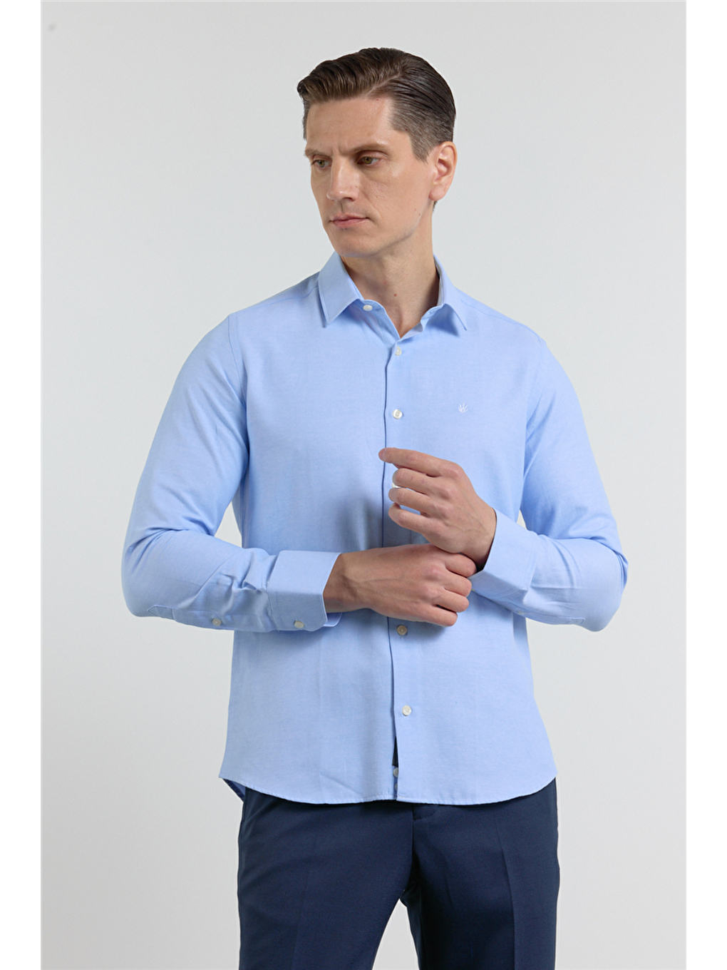 Mavi Sert Yaka Uzun Kol Cepsiz Slim Fit Pamuklu Gömlek 1004255284-2