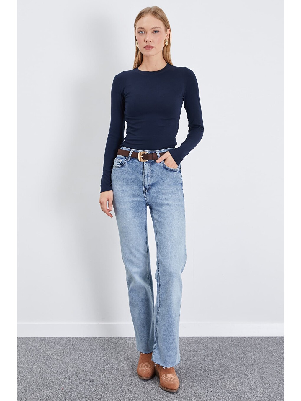 Lacivert Basic Bisiklet Yaka Slim Fit Crop Bluz-1