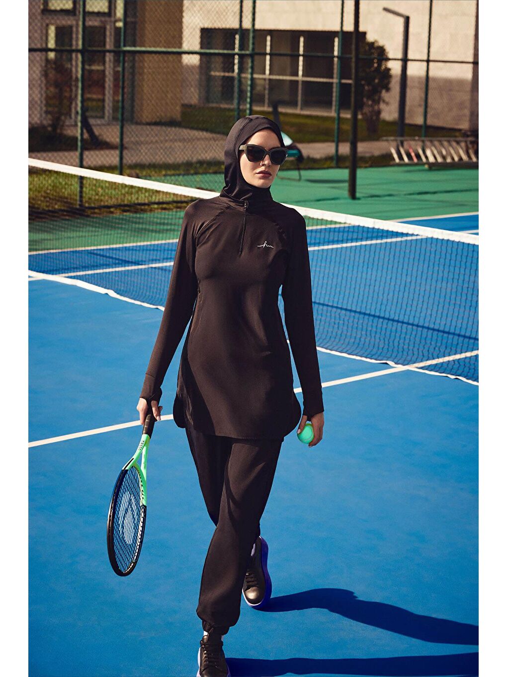 Active H-Per Cepli Uzun Kollu Fermuarlı Yaka Siyah Tesettür Antrenman Tişörtü Act-7-2