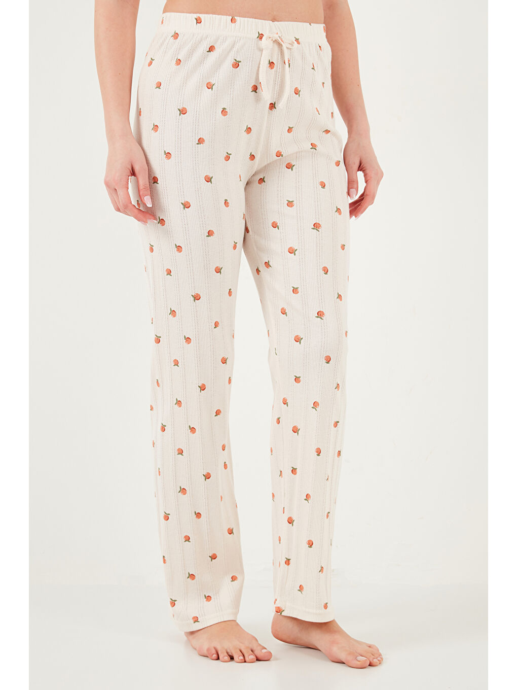 Ekru % 100 Pamuk Regular Fit Yumuşak Dokulu Düğmeli V Yaka Pijama Takımı 65770755-3