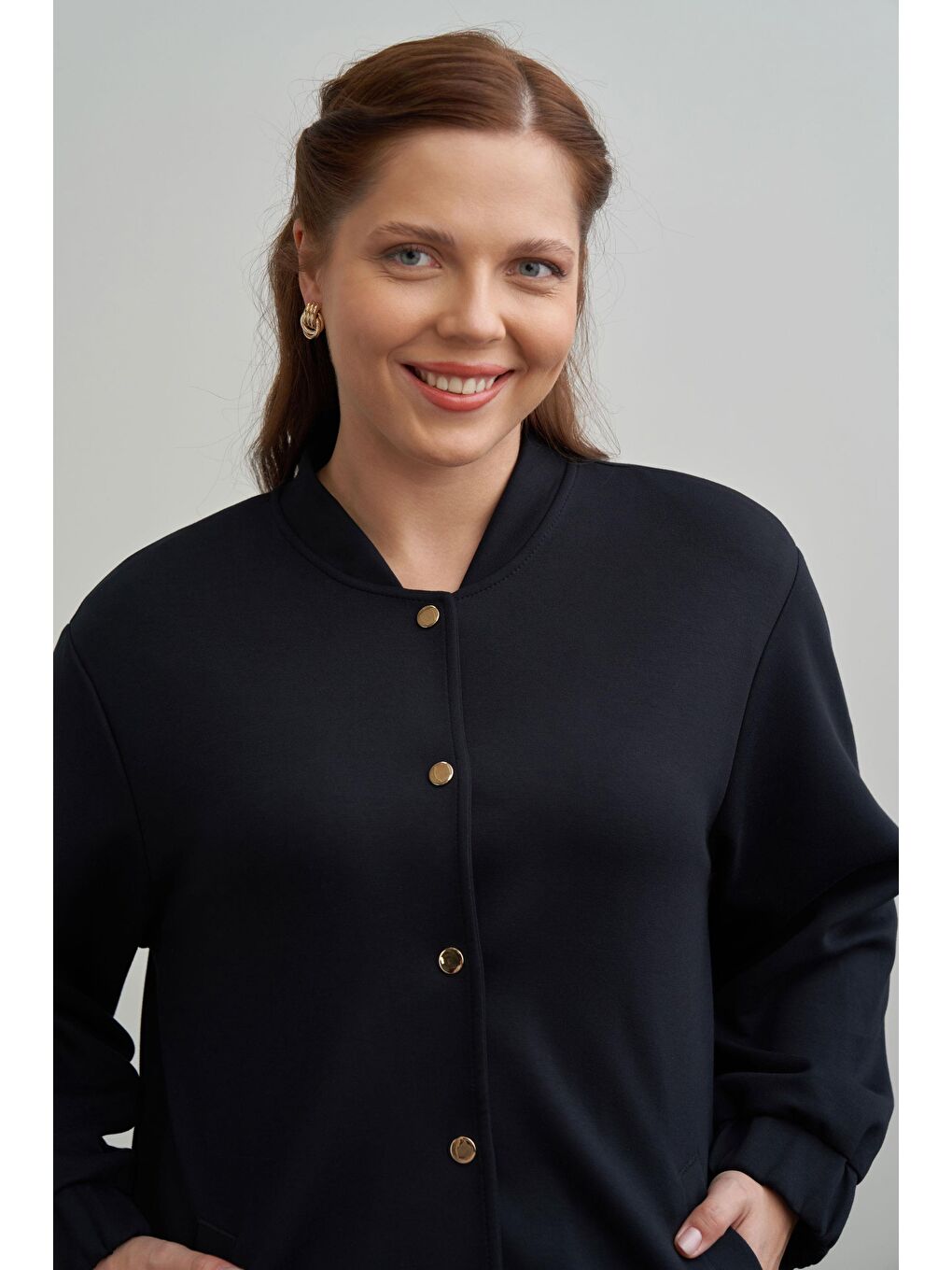 Siyah-Yumuşak Dokulu Kolej Yakalı Eşofman Takımı-2