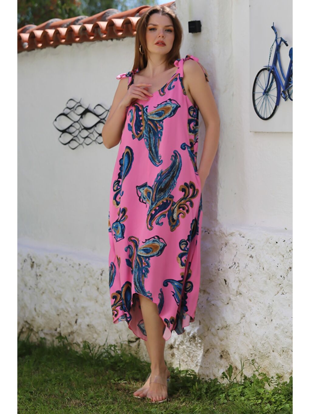 Pembe Yakasız Askılı Şal Desenli Gizli Cepli Casual Viskon Dokuma Elbise 125 58-2