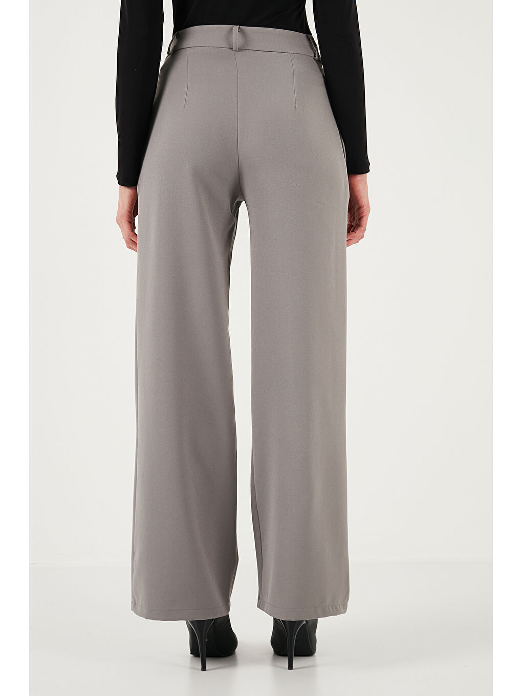 Gri Standart Fit Yüksek Bel Bol Paça Pantolon 6522280-6