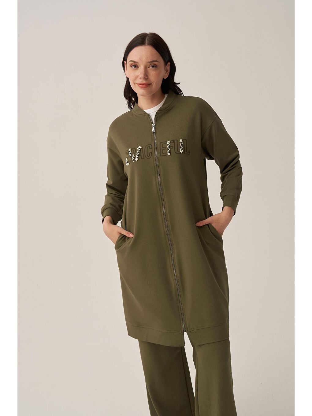 Haki-Pamuklu Nakışlı Eşofman Takımı-3