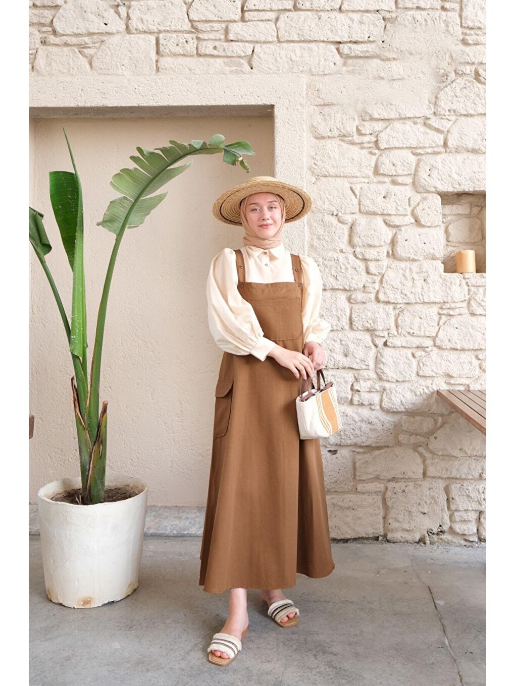 Kahverengi Acı Kahve Keten Etekli Salopet & Krem Klasik Yaka Crop Gömlek-2