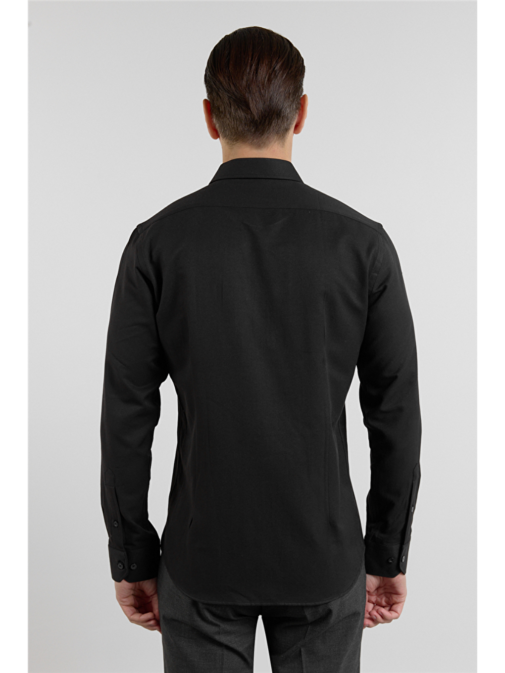 Siyah Sert Yaka Uzun Kol Cepsiz Slim Fit Pamuklu Gömlek 1004255284-4