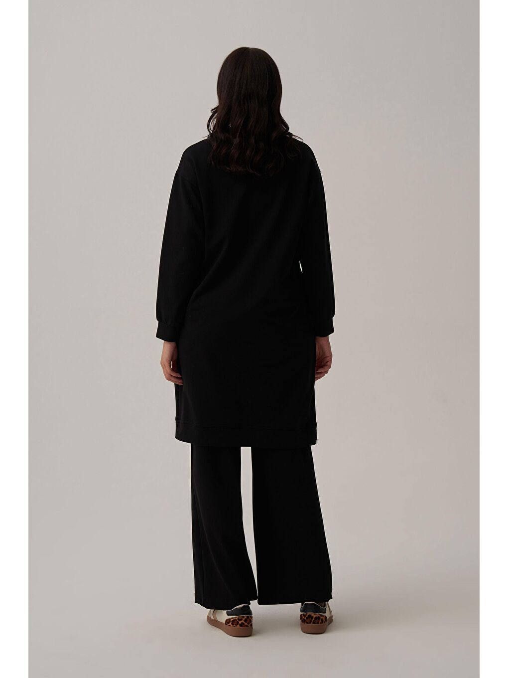 Siyah-Pamuklu Nakışlı Eşofman Takımı-3