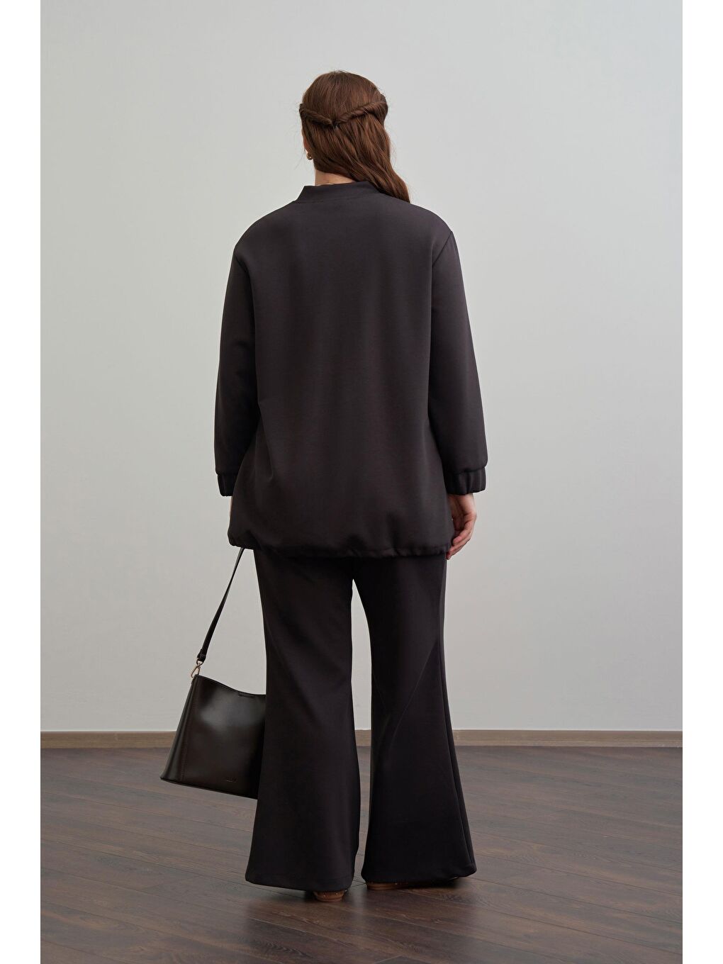 Kahverengi Acı Kahve-Yumuşak Dokulu Kolej Yakalı Eşofman Takımı-2