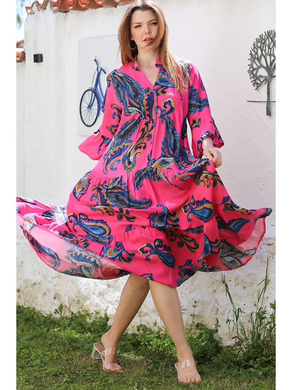 Fuşya V Yaka Fırfırlı Kol Şal Desenli Düğmeli Eteği Fırfırlı Casual Viskon Dokuma Elbise 135 60-3