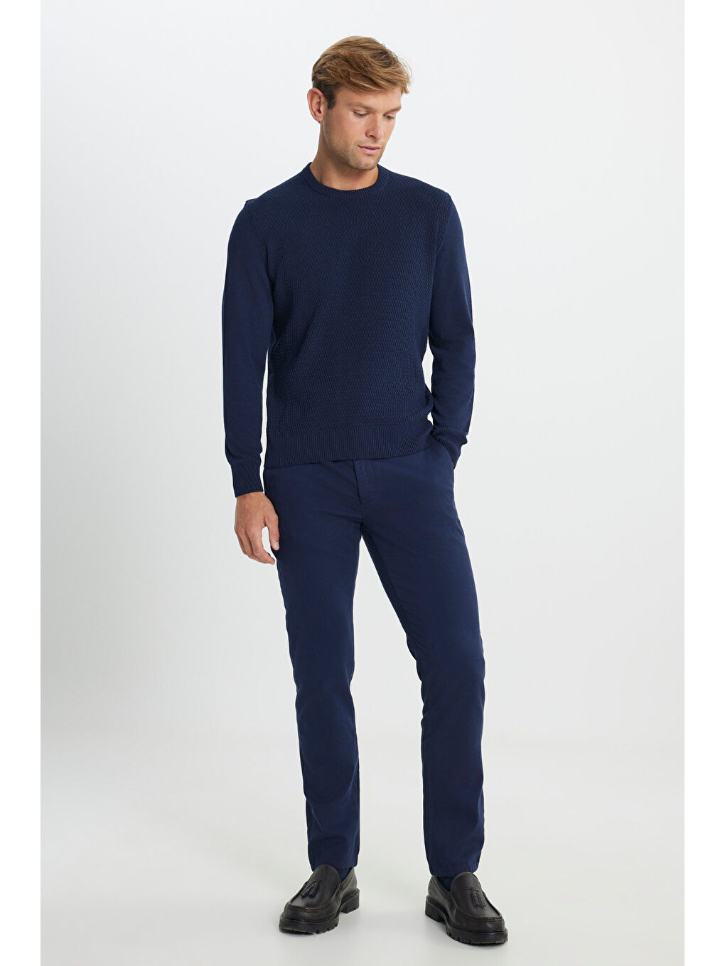 Erkek Lacivert Pamuklu Standart Fit Normal Kesim Bisiklet Yaka Jakarlı Triko Kazak-1