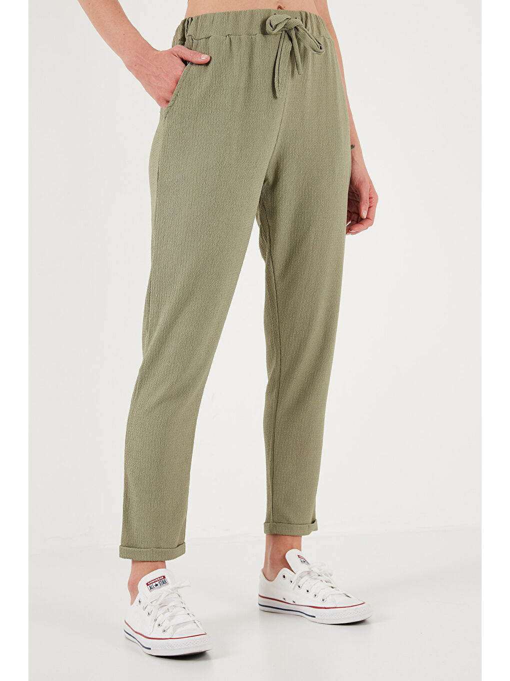 Yeşil Belden Bağlamalı Cepli Kısa Paça Dar Kesim Pantolon 5869017-3