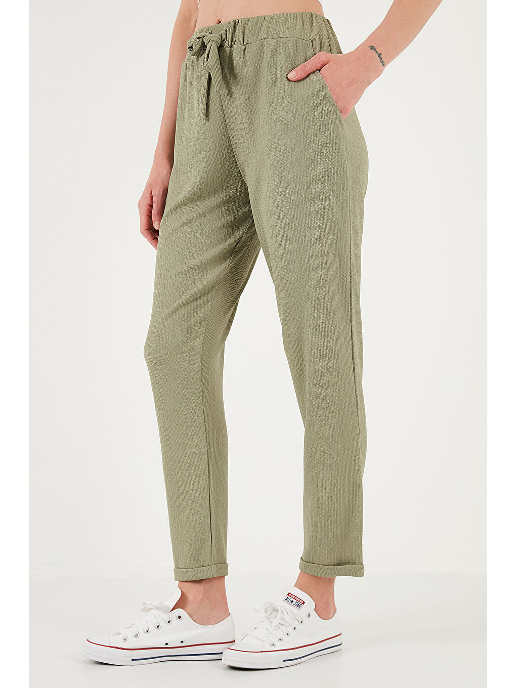 Yeşil Belden Bağlamalı Cepli Kısa Paça Dar Kesim Pantolon 5869017-5