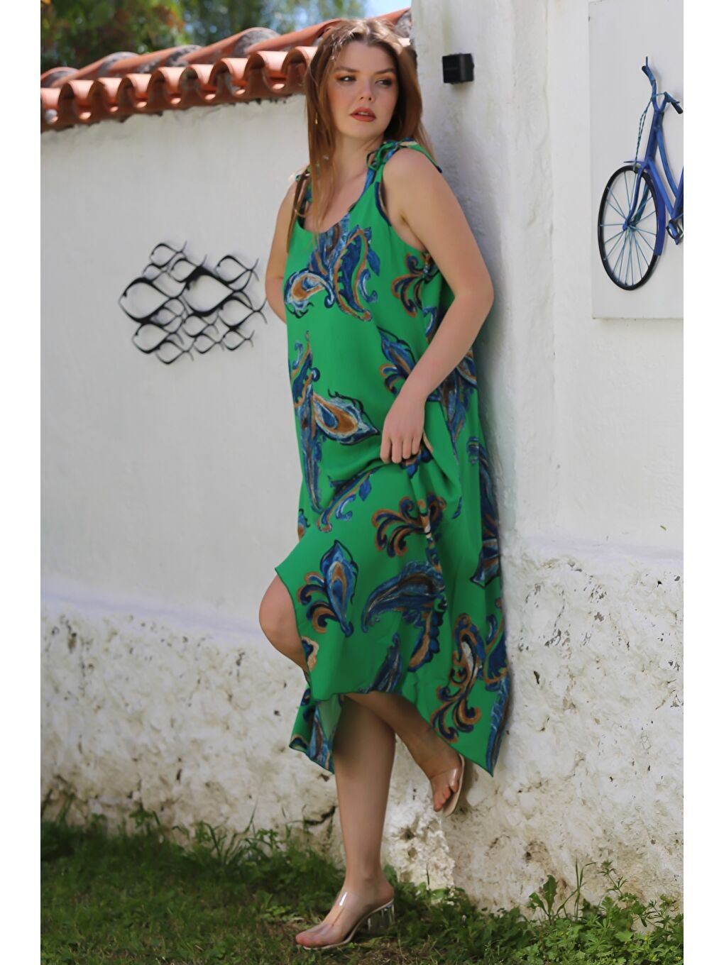 Yeşil Yakasız Askılı Şal Desenli Gizli Cepli Casual Viskon Dokuma Elbise 125 58-3