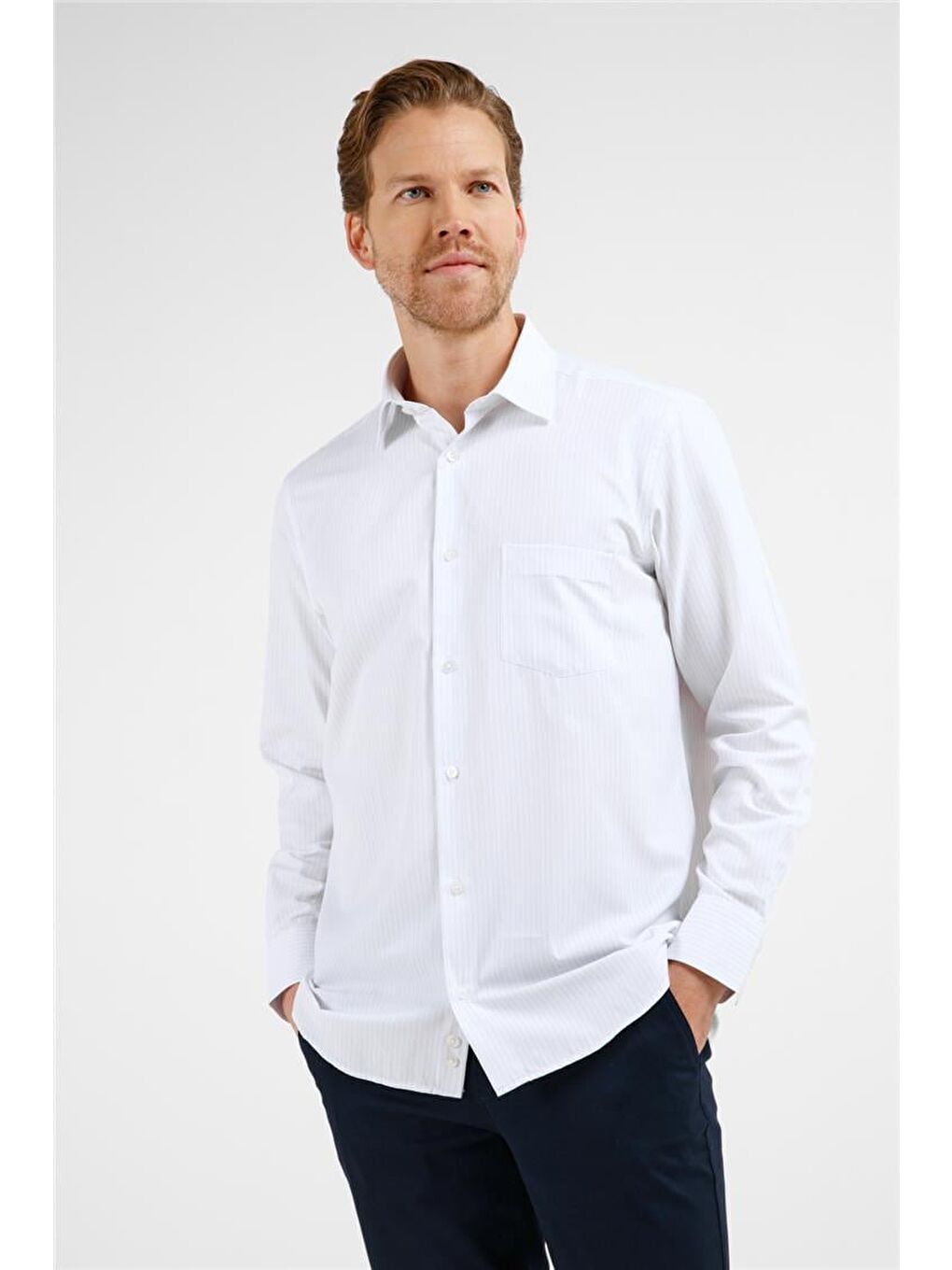 Beyaz - Lila Çizgili Desen Sert Yaka Uzun Kol Cepli Comfort Fit Pamuklu Gömlek 1004255274-2