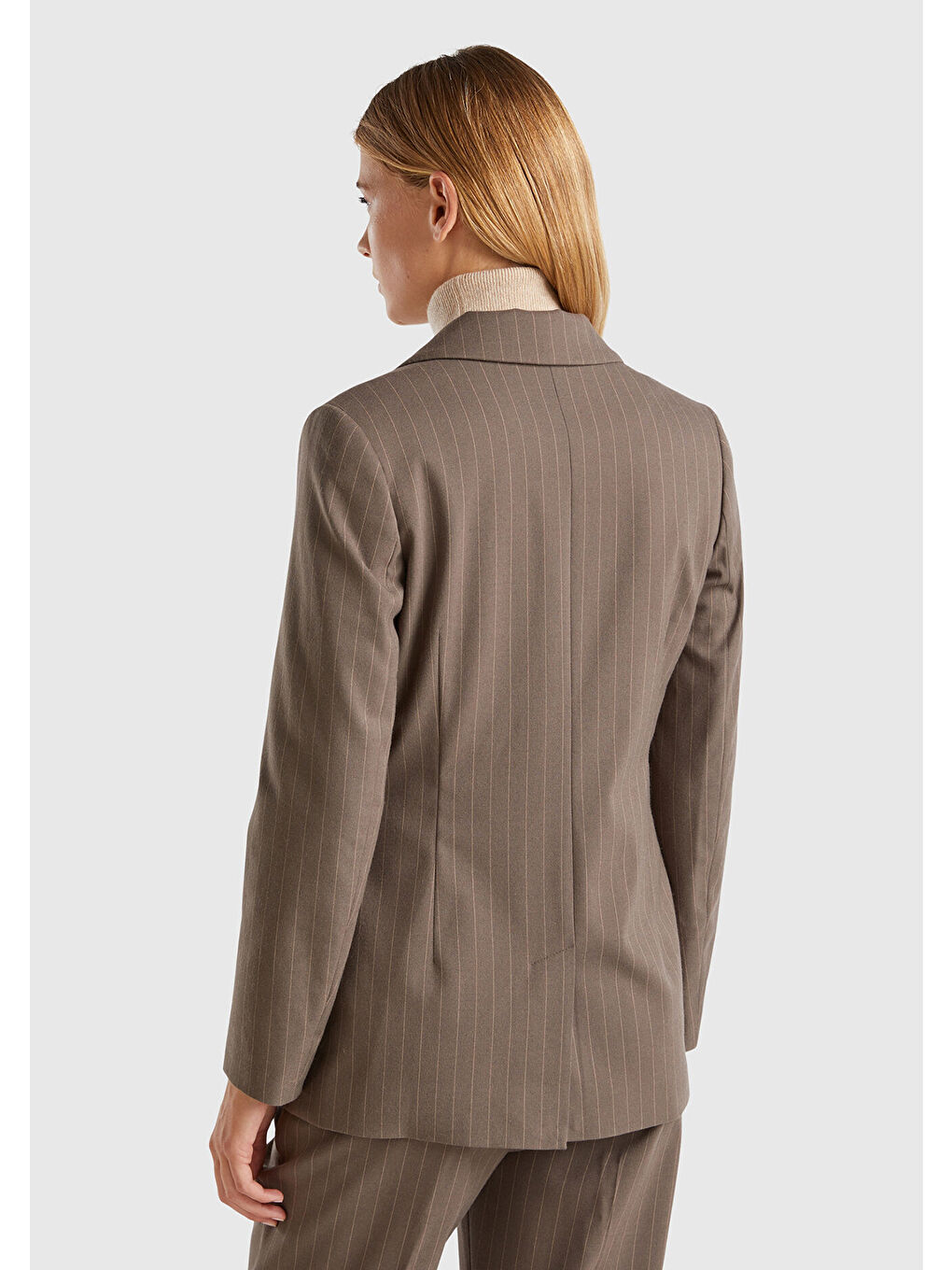 Kahverengi Kadın Taba Viskoz Karışımlı Düğme Kapamalı Çizgili Sivri Yaka Blazer Ceket-3