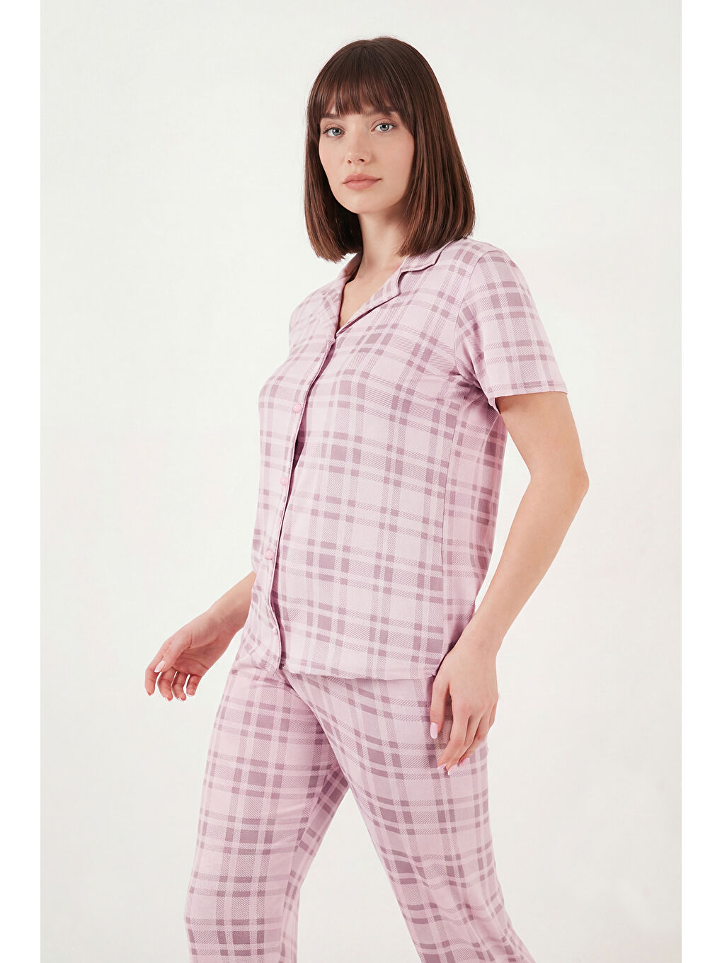 Pembe Desenli Yumuşak Dokulu Regular Fit Düğmeli Kısa Kollu Kadın Pijama Takımı 65750101Y-3
