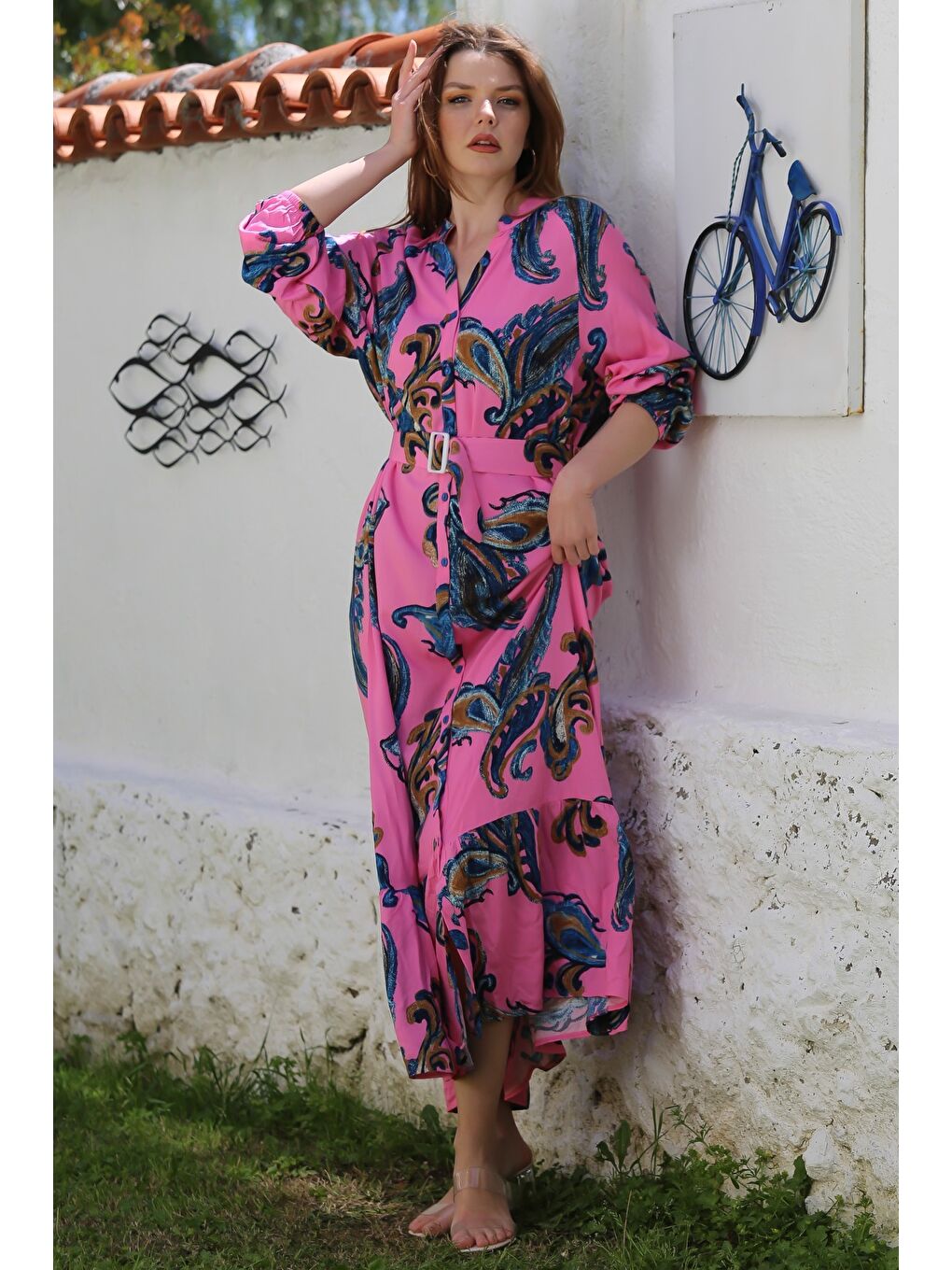 Pembe Hakim Yaka Balon Kol Şal Desenli Düğmeli Eteği Fırfırlı Kemerli Casual Dokuma Elbise 145 65