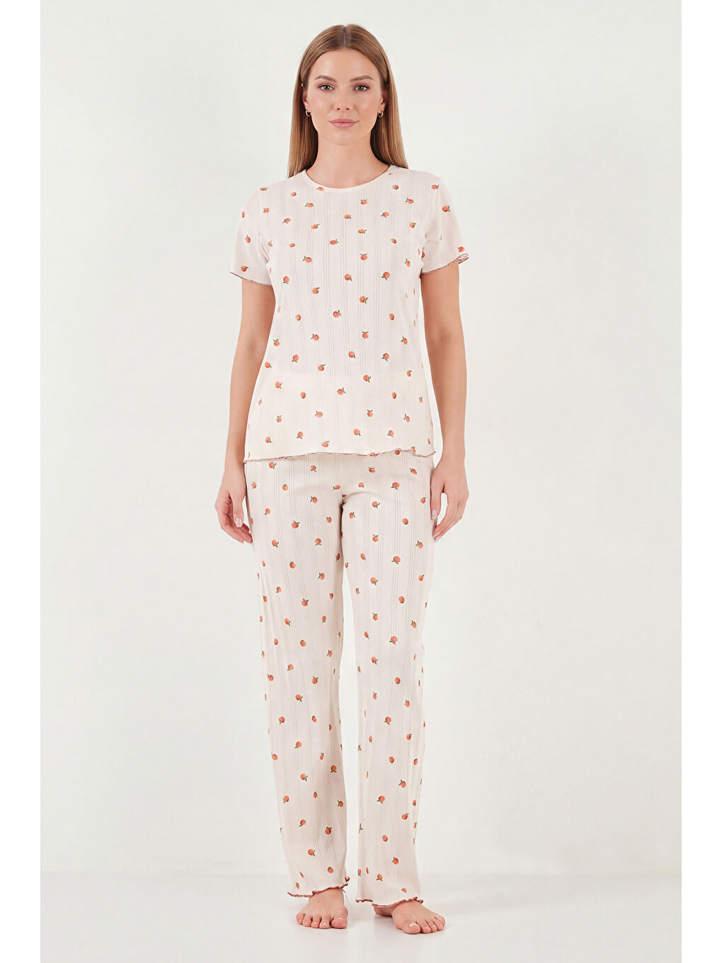Ekru Pamuklu Regular Fit Bisiklet Yaka Kısa Kollu Desenli Rahat Pijama Takımı 65770753-3