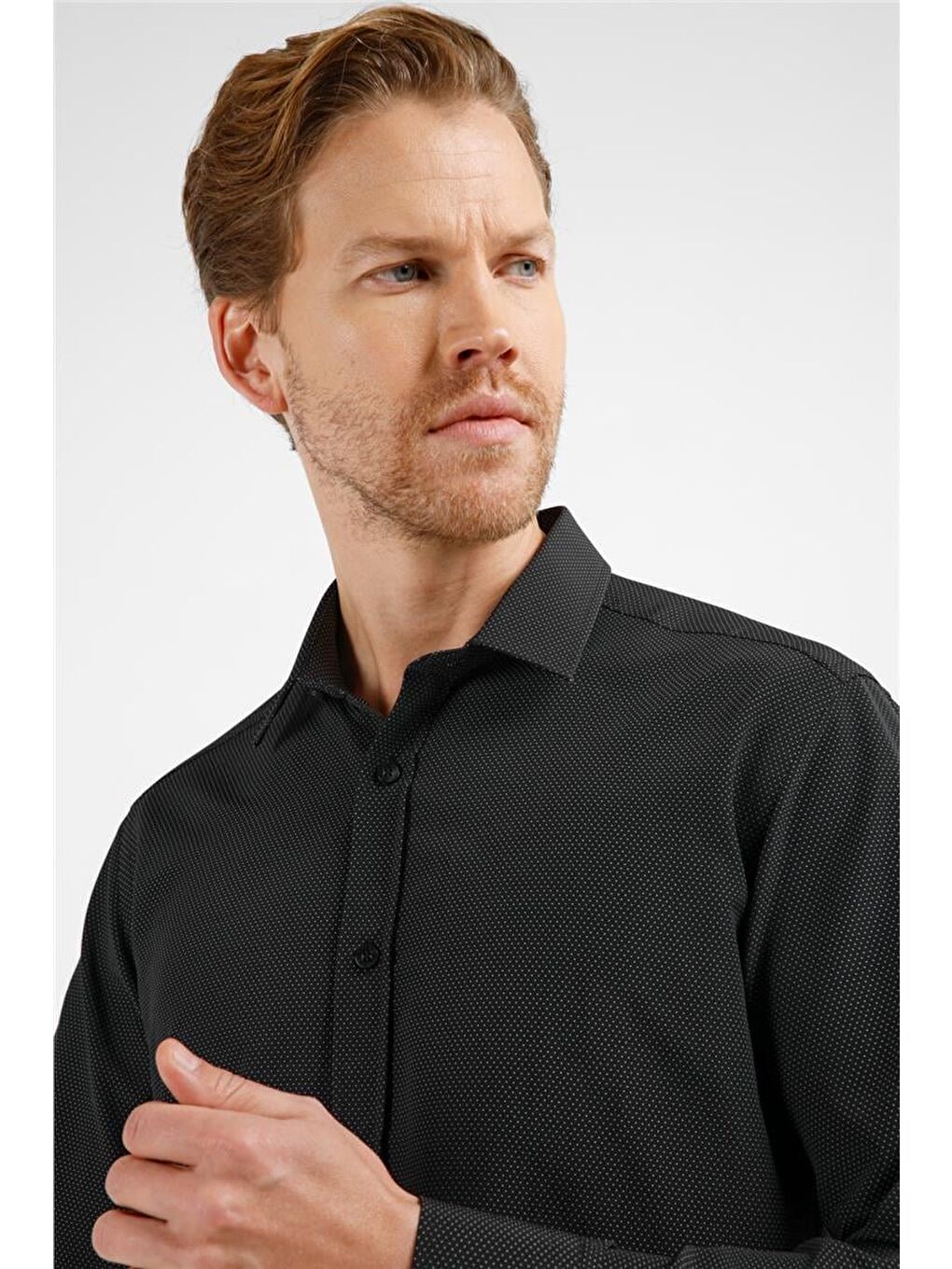 Siyah - Beyaz Kendinden Desenli Sert Yaka Uzun Kol Cepsiz Slim Fit Pamuklu Gömlek 1004255216-3