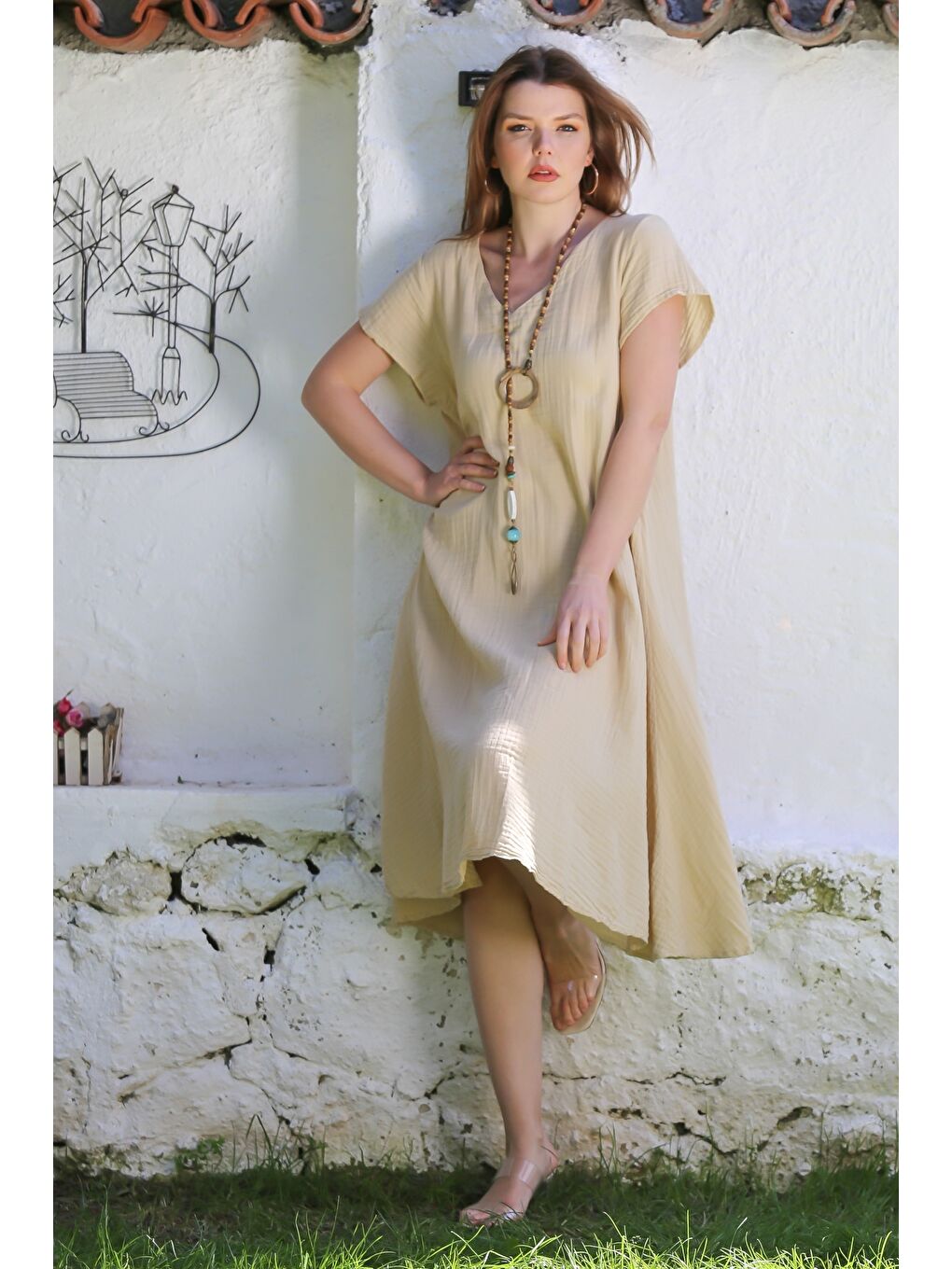 Koyu Bej V Yaka Düşük Kol Casual Müslin Dokuma Elbise Kloş Etek 115 63-1