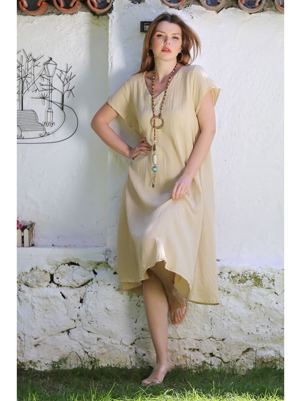 Koyu Bej V Yaka Düşük Kol Casual Müslin Dokuma Elbise Kloş Etek 115 63-2
