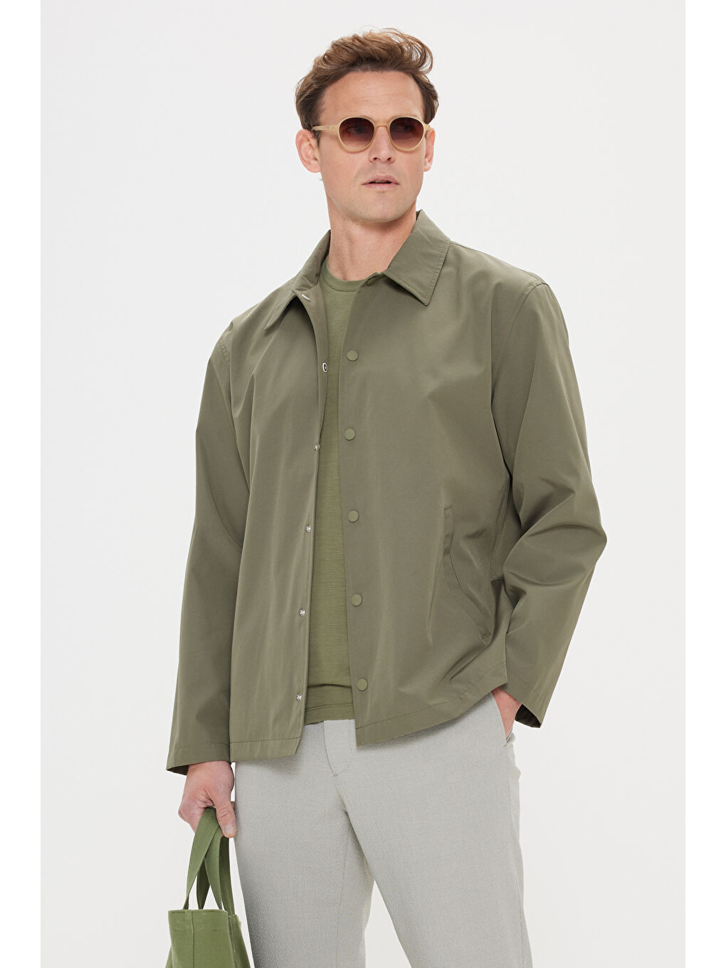 Erkek Haki Standart Fit Normal Kesim Gömlek Yaka Cepli Rahat Mont