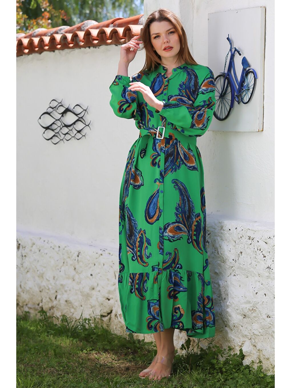 Yeşil Hakim Yaka Balon Kol Şal Desenli Düğmeli Eteği Fırfırlı Kemerli Casual Dokuma Elbise 145 65