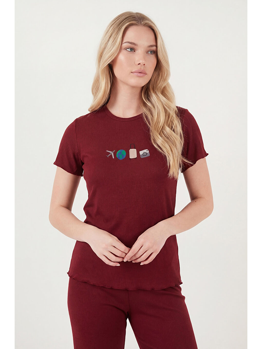 Bordo Regular Fit Desenli Bisiklet Yaka Kısa Kollu Kadın Pijama Takımı 65770823-2