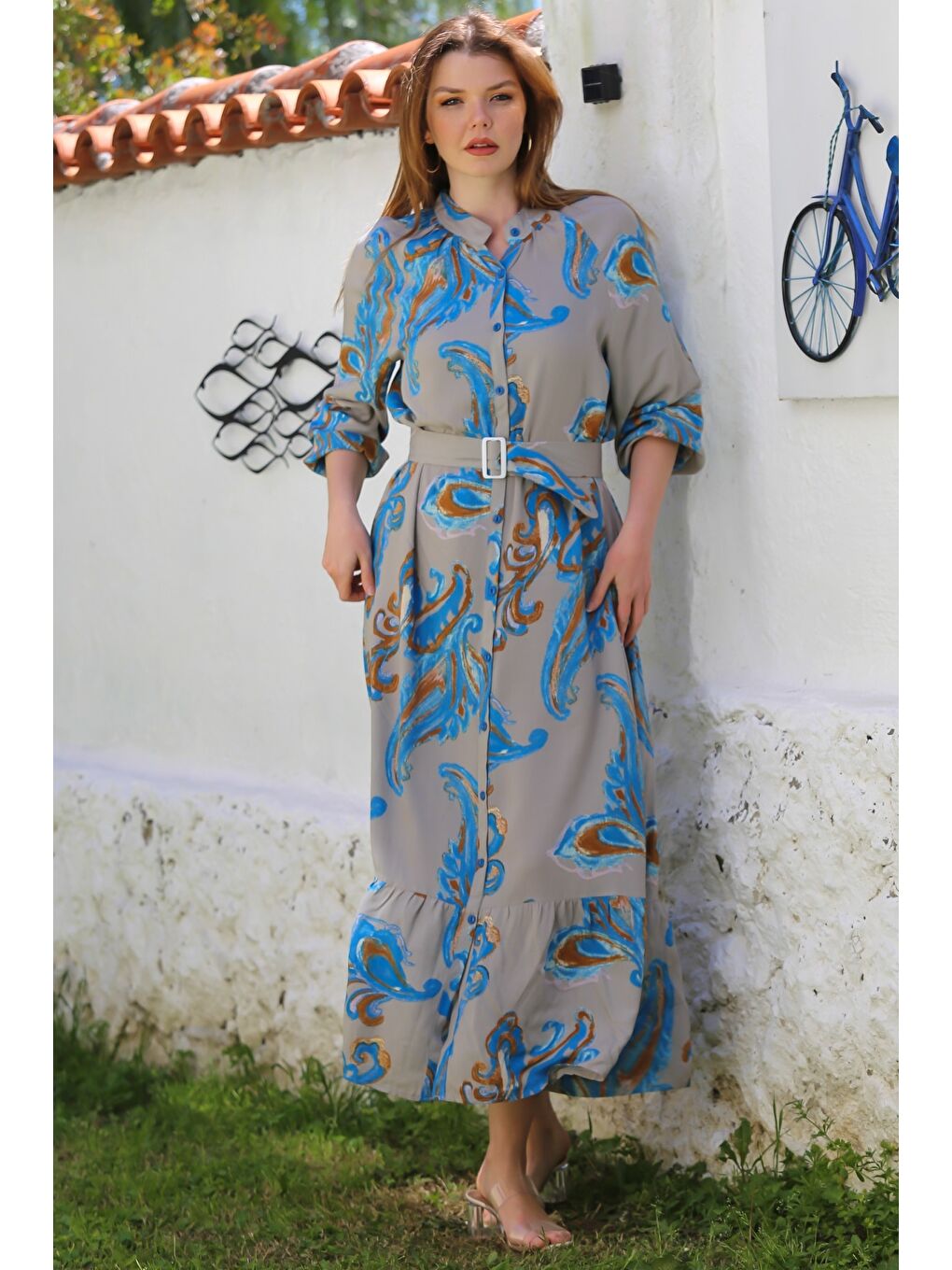 Bej-Mavi Hakim Yaka Balon Kol Şal Desenli Düğmeli Eteği Fırfırlı Kemerli Casual Dokuma Elbise 145 65-2