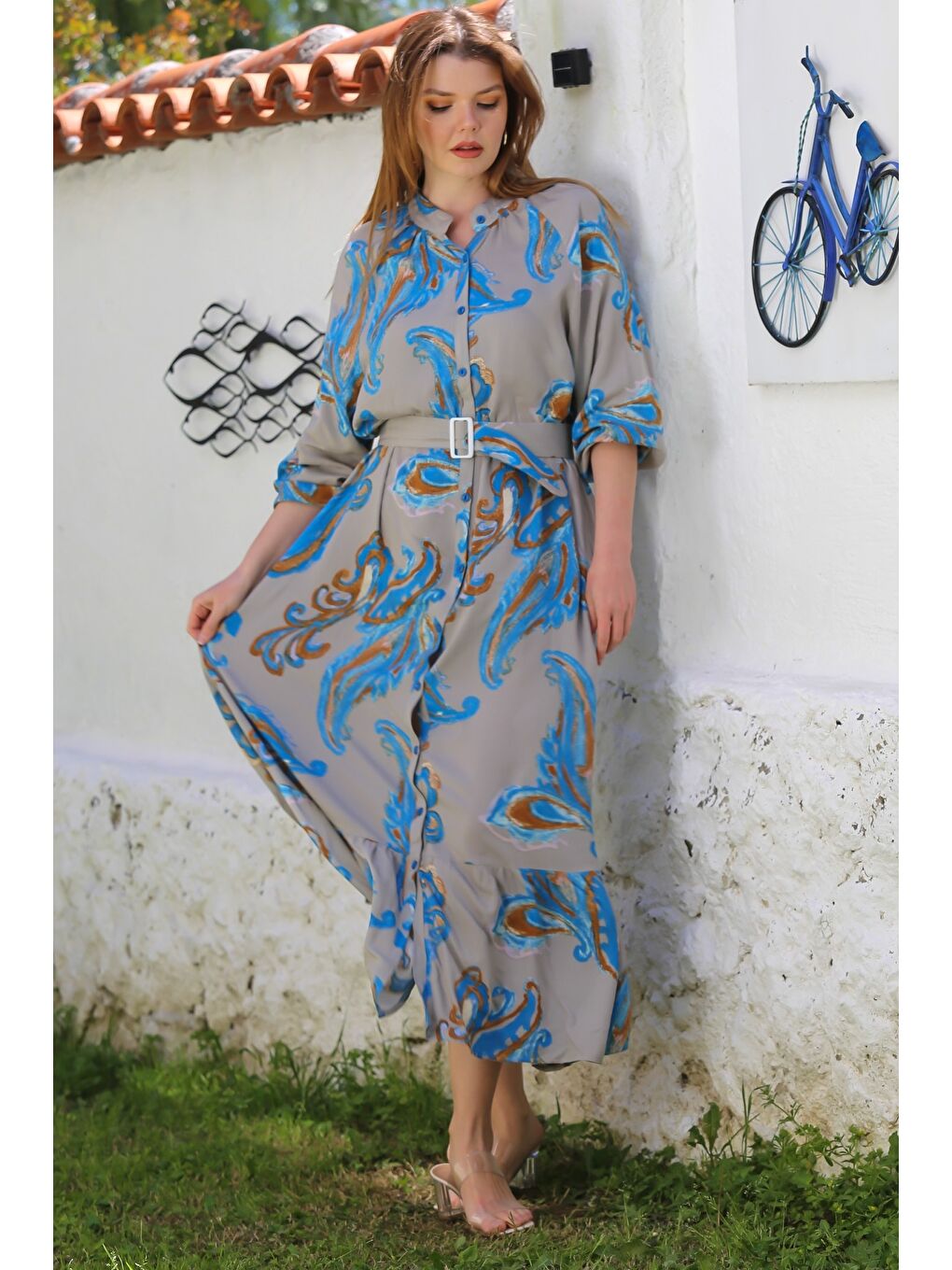 Bej-Mavi Hakim Yaka Balon Kol Şal Desenli Düğmeli Eteği Fırfırlı Kemerli Casual Dokuma Elbise 145 65-3