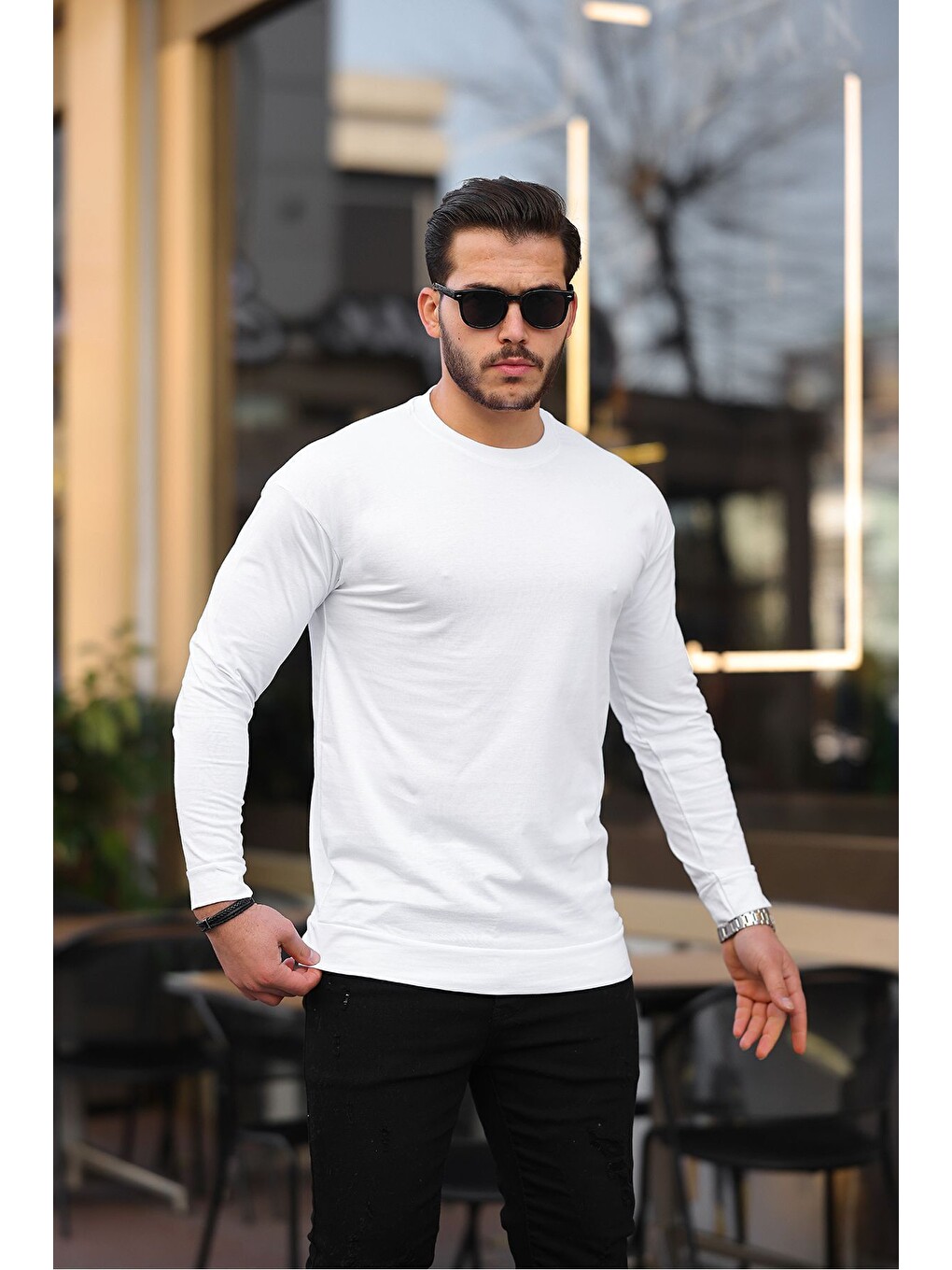 Beyaz Sıfır Yaka Oversize Sweatshirt