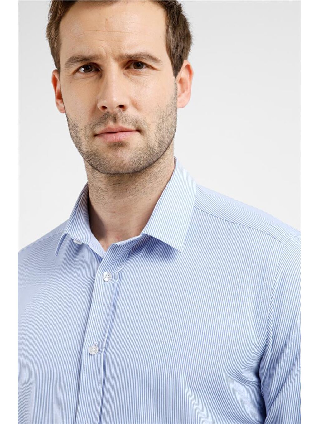 Beyaz - İndigo Mavi Çizgili Desen Sert Yaka Uzun Kol Cepsiz Slim Fit Pamuklu Gömlek 1004255282-3