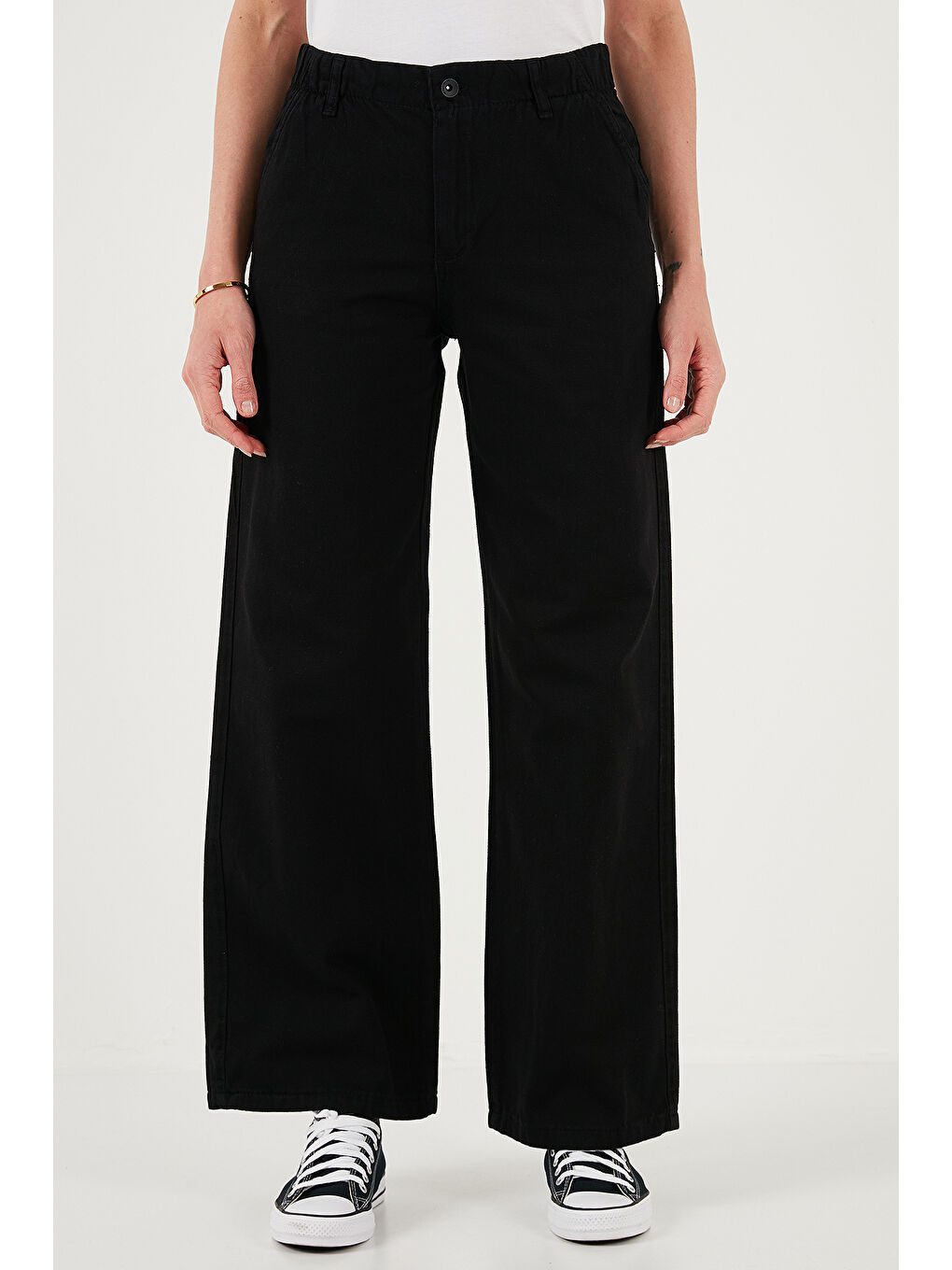 Siyah Pamuklu Standart Fit Yüksek Bel Geniş Paça Pantolon 668Yp5344-1