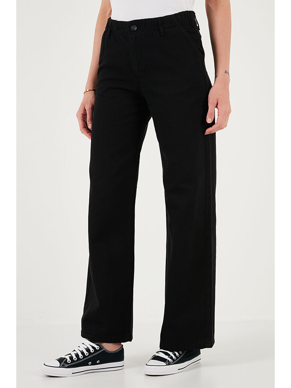 Siyah Pamuklu Standart Fit Yüksek Bel Geniş Paça Pantolon 668Yp5344-3