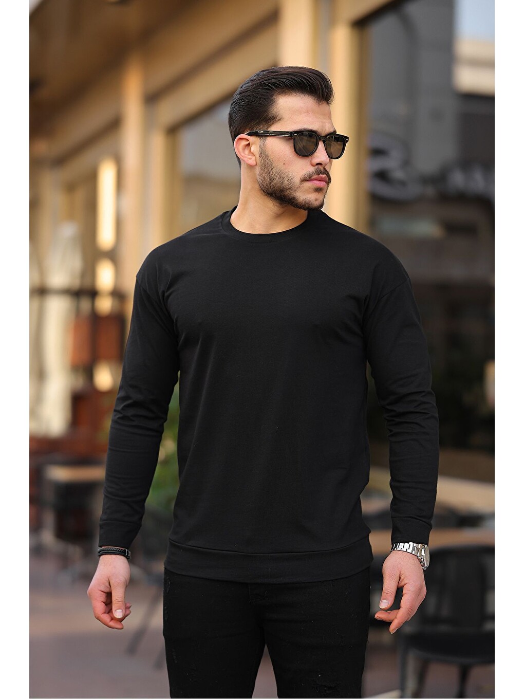 Siyah Sıfır Yaka Oversize Sweatshirt-1